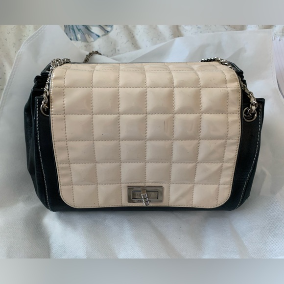 CHANEL Handbags - CHANEL Vintage Chocolate Bar Shoulder Bag Black & Cream Good Condition